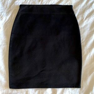 BRAT ⭐️STAR Black Strechy Skirt (M)
